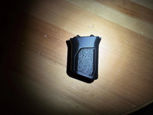 Upper Cut angled m-lok grip